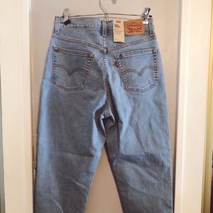 Brand New Levi’s Mom Jeans
